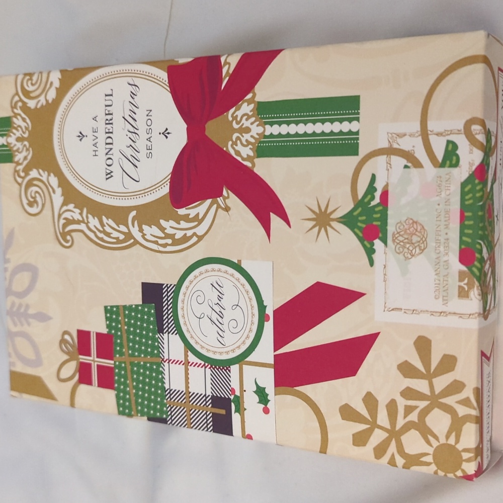 Anna Griffin Christmas Collage Collection - Picture 2 of 8